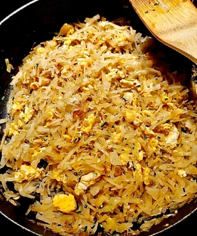 2. Schritt: Krautfülle zubereiten-