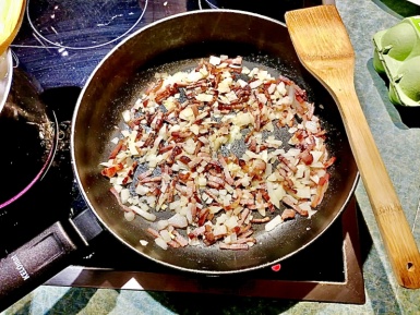 3. Schritt: Anbraten und mischen-