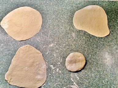 2. Schritt: Pitabrot zubereiten-