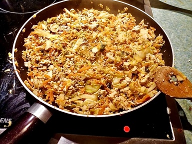 1. Schritt: Gemüse schneiden und anbraten-