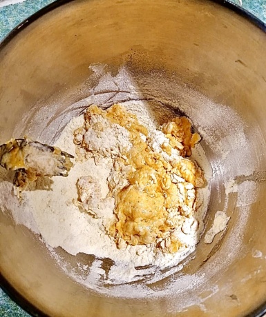 1. Schritt: Pastateig zubereiten-