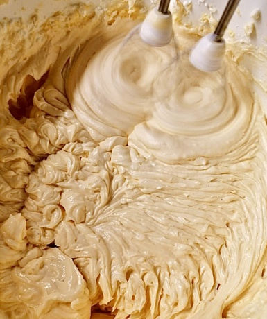 1. Schritt: Topfenmasse zubereiten-